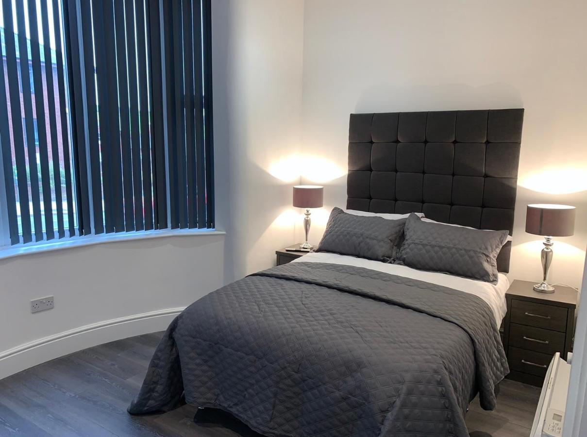 Albert Luxury Hottub & Jacuzzi Apartments Blackpool Bagian luar foto