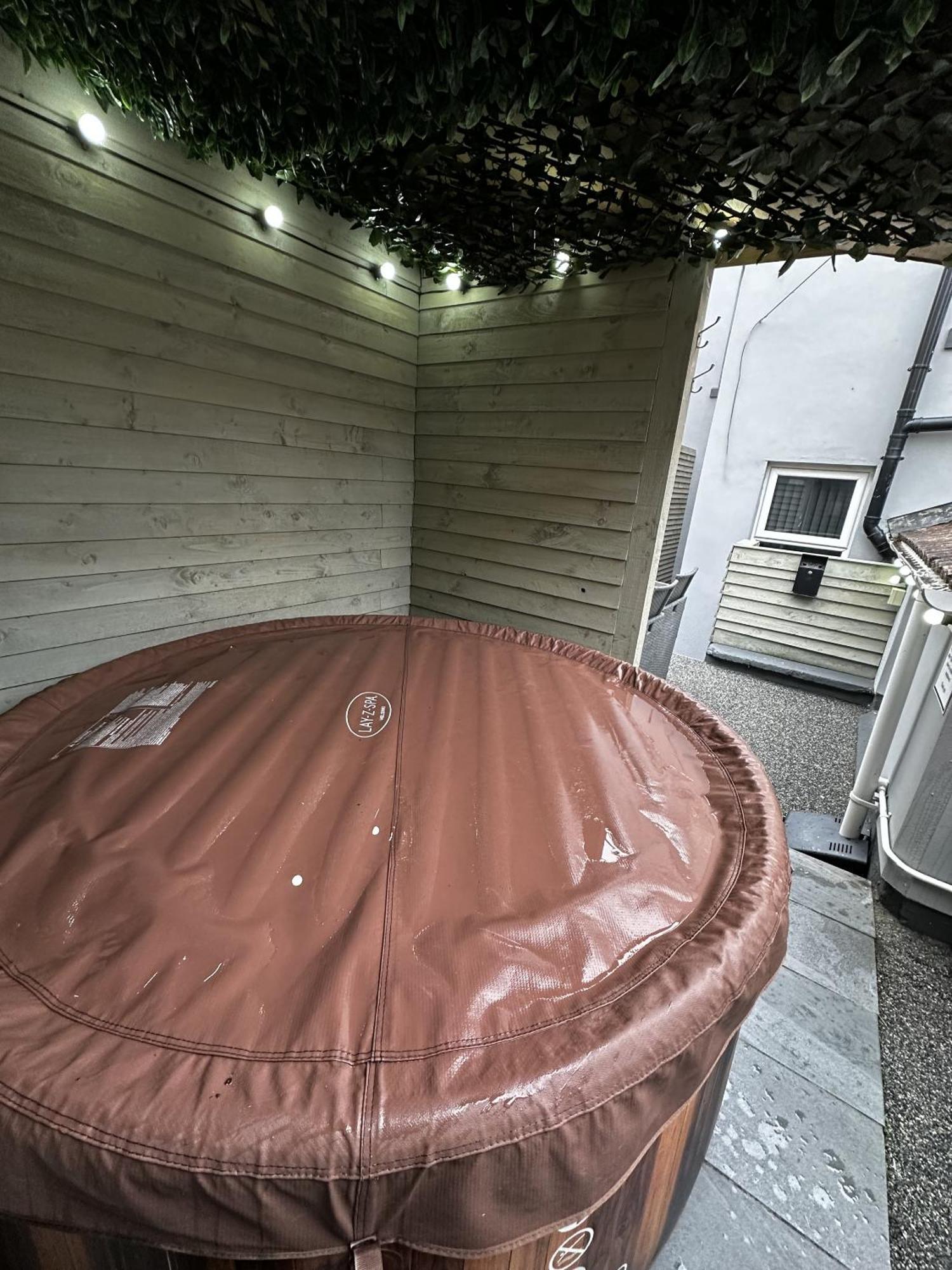 Albert Luxury Hottub & Jacuzzi Apartments Blackpool Ruang foto